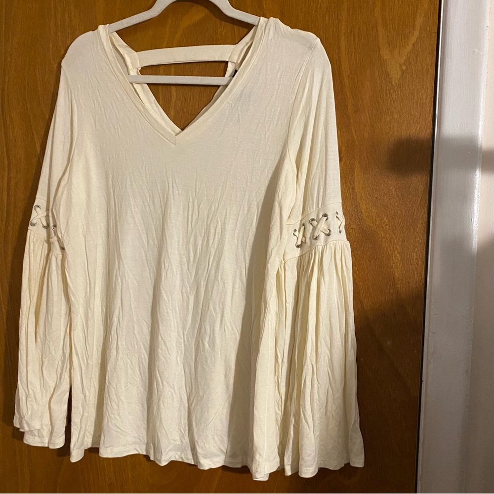 Ashley Stewart eggnog bell sleeve long sleeve shirt size 12